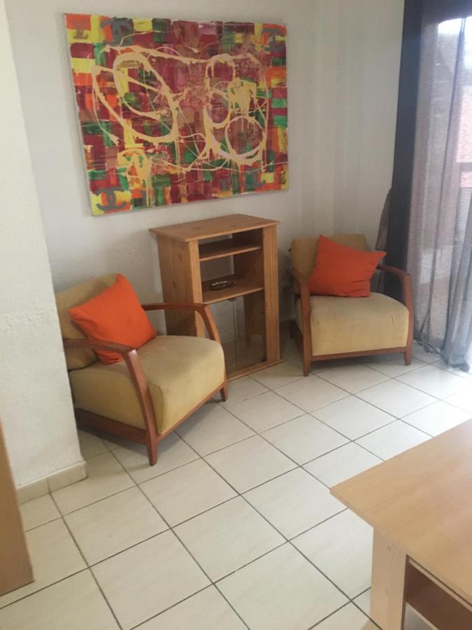 2 Bedroom Apartment Jardines Canarios Los Cristianos Tenerife アロナ エクステリア 写真