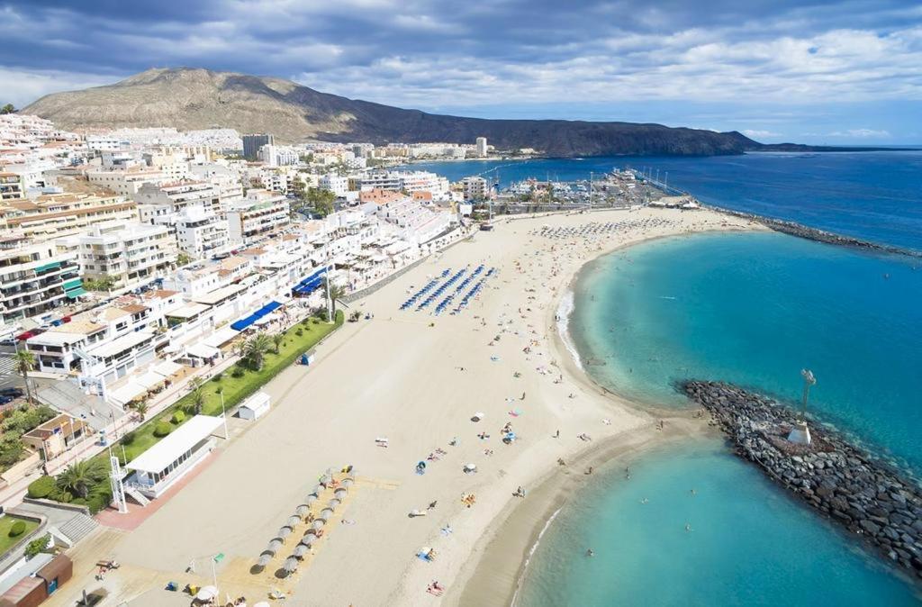 2 Bedroom Apartment Jardines Canarios Los Cristianos Tenerife アロナ エクステリア 写真